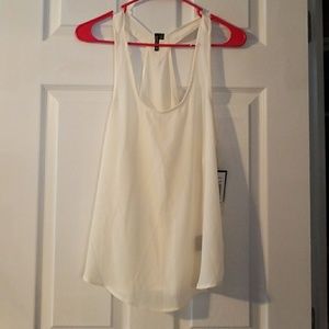 Off white flowy tank